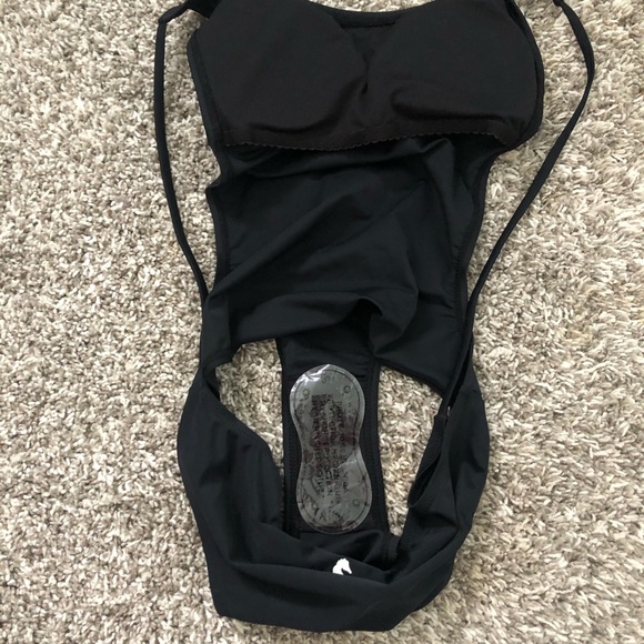 NEW WITHOUT TAGS, size small, Sunny Co swim! - Picture 4 of 6